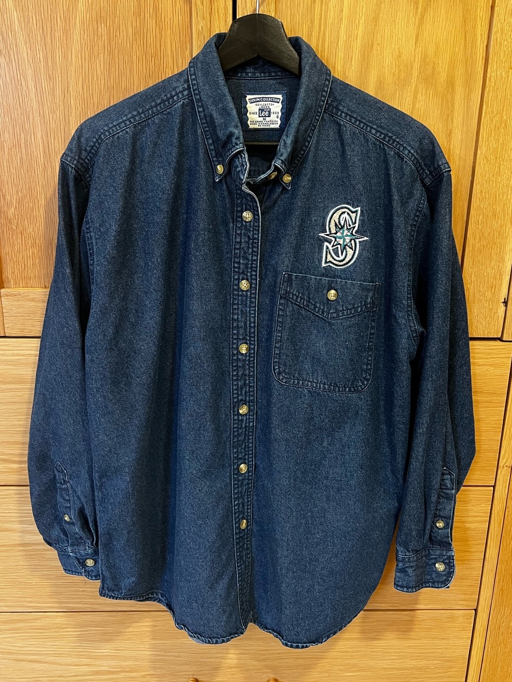 Vintage Lee Seattle Mariners Denim Shirt Medium Blue Size Medium Baseball Casual